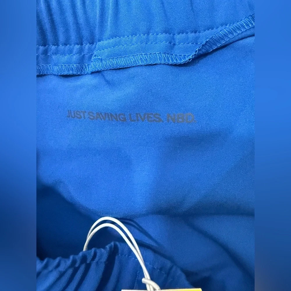 Figs Men’s Tansen Jogger 2.0 Short Scrub Pants Blue Size M NWT